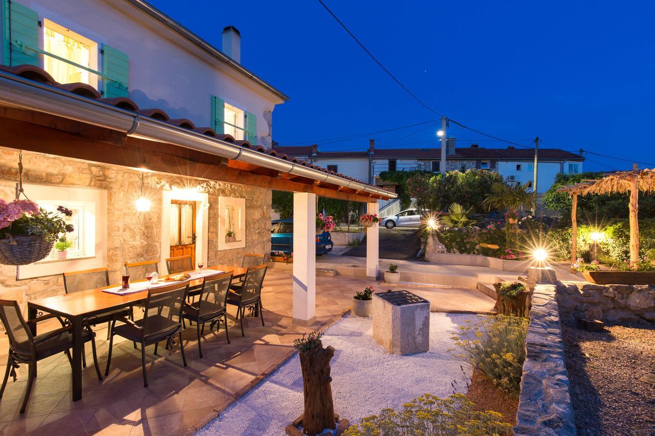 Holiday House Anabella Krk Town Exterior foto